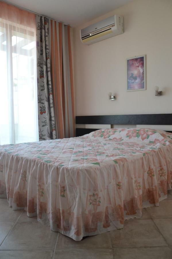 Апартаменти Хармани Sozopol Exterior foto